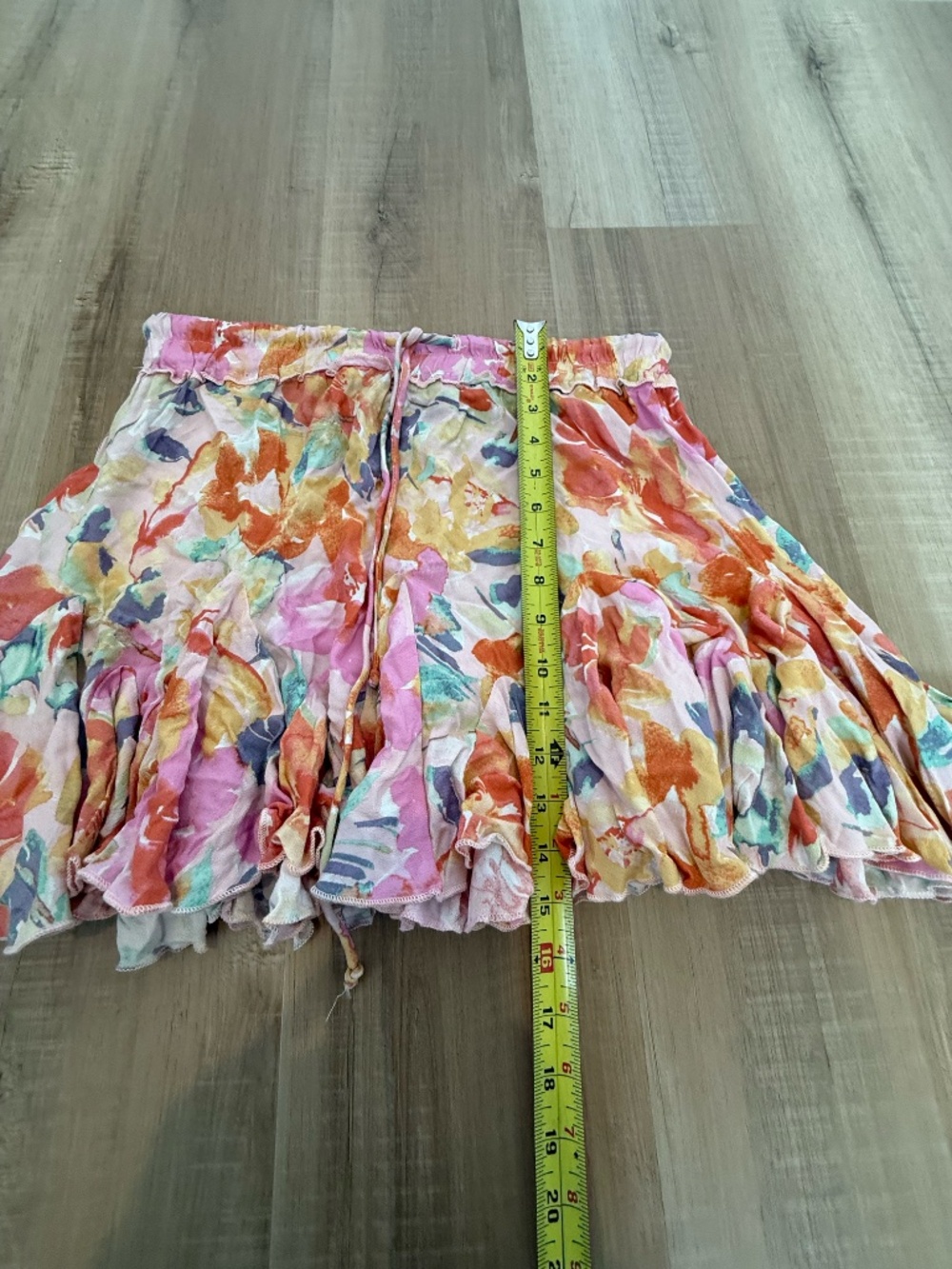 Vici Floral Ruffle Mini Skirt Size Large - Picture 3 of 6